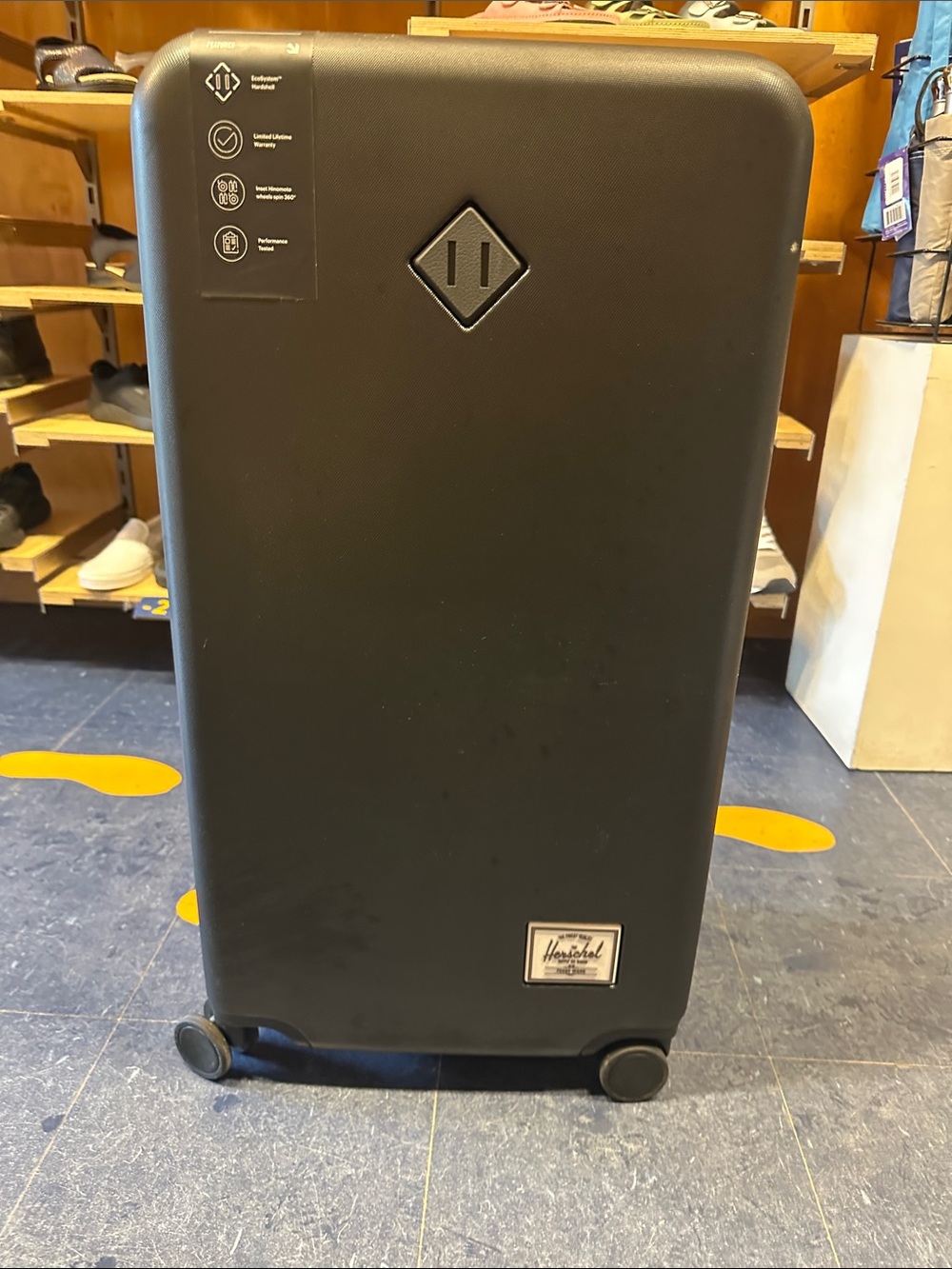 Herschel Travel Suitcase in Matte Black